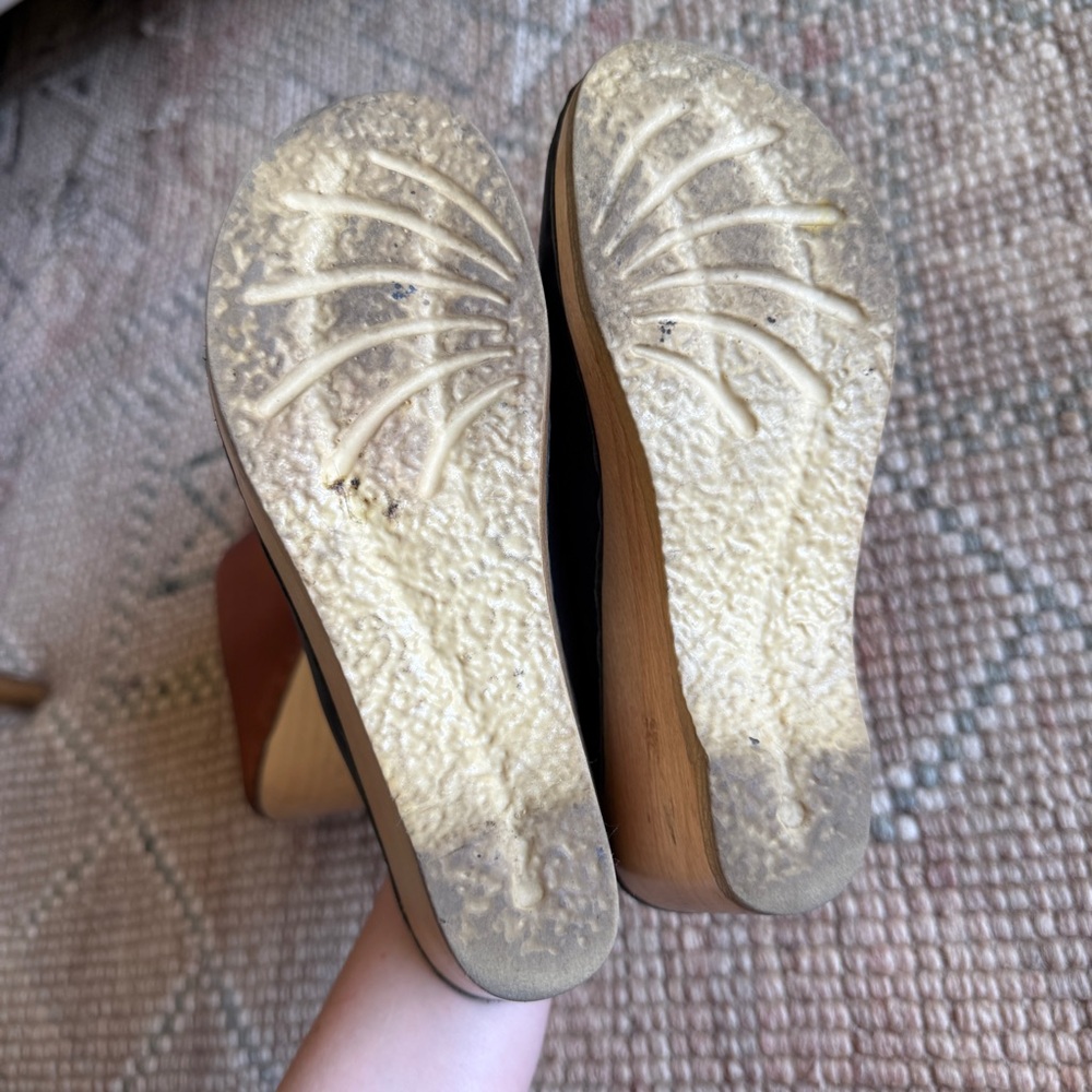 NO.6 New School Clog Wedge Bundle - Picture 8 of 11